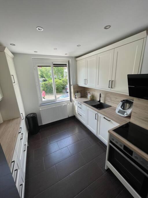Moderne Wohnung In Der Naehe Vom Parndorf Outlet! Bruckneudorf Extérieur photo